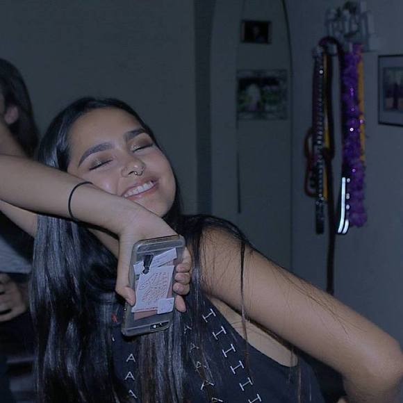 Meet your Posher, Gianiny - Picture 1 of 1